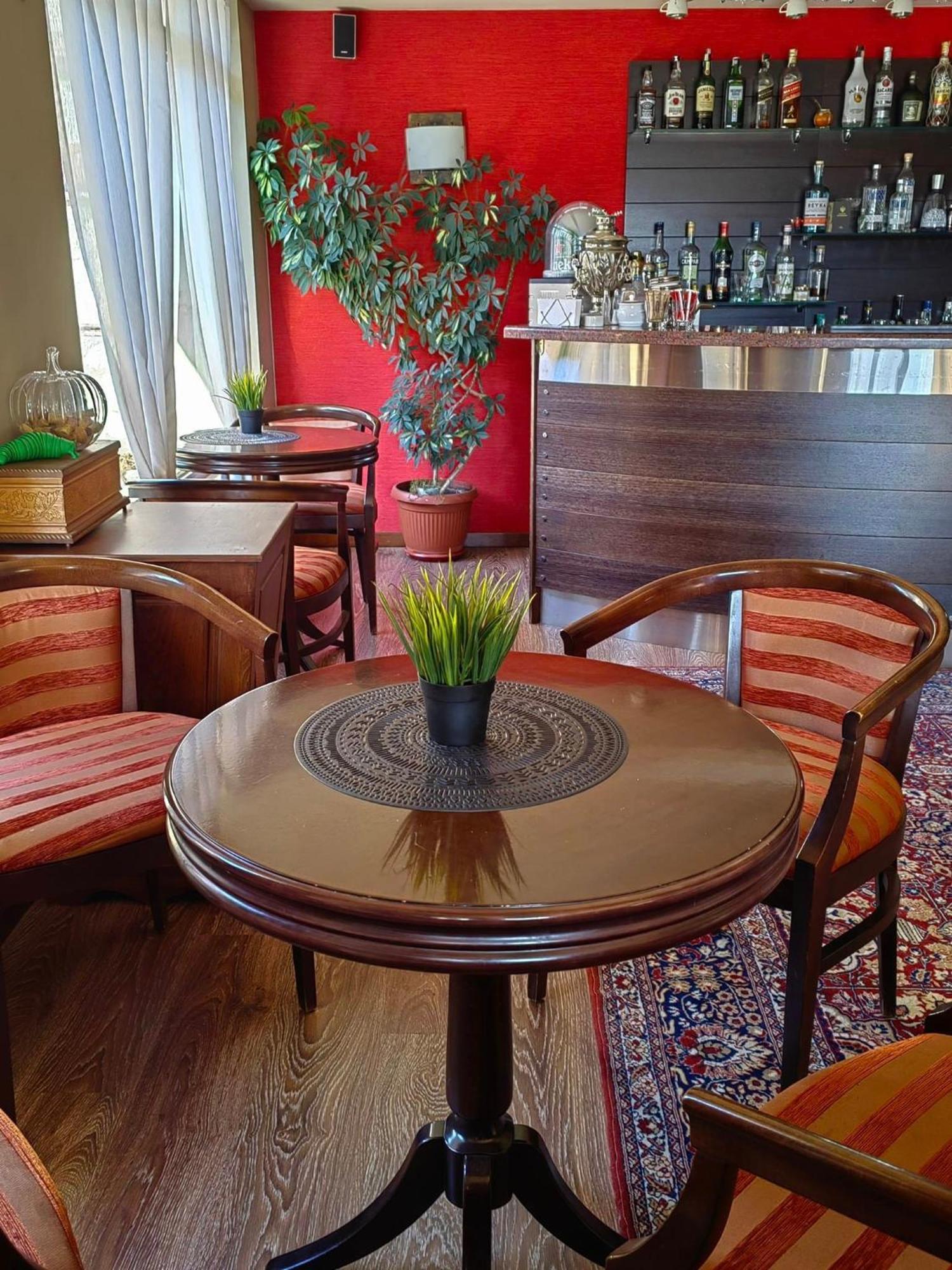 Hotel Famil - Adults Only Bansko Bagian luar foto