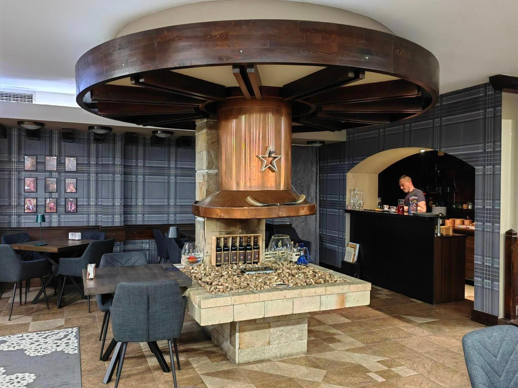 Hotel Famil - Adults Only Bansko Bagian luar foto