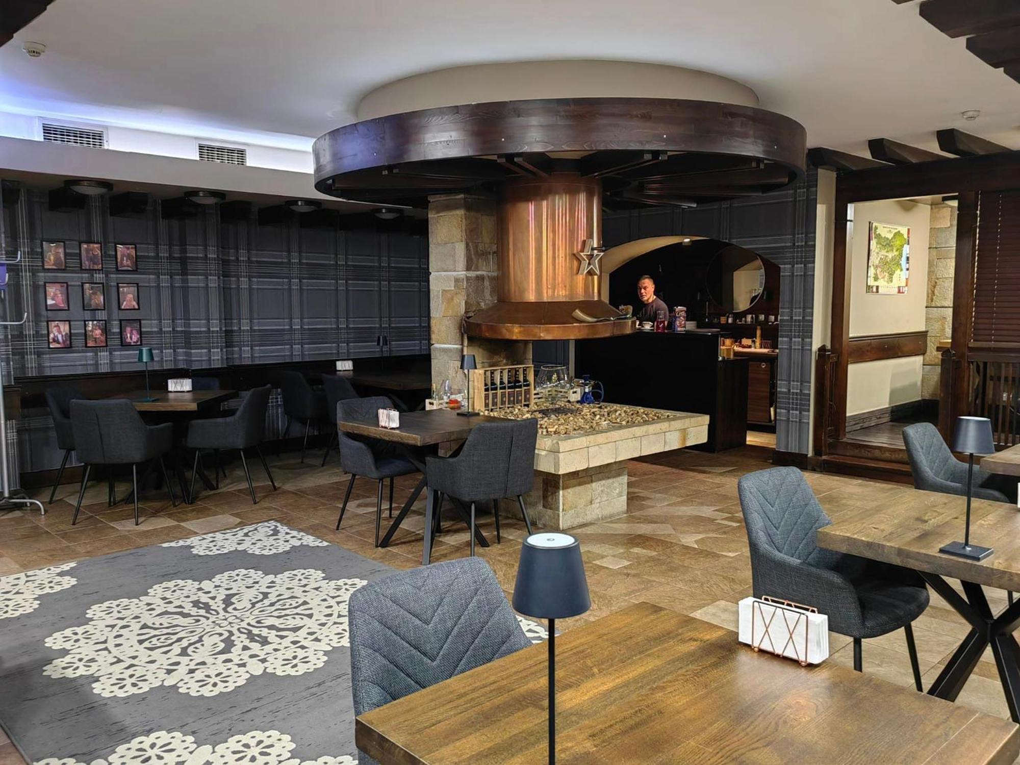 Hotel Famil - Adults Only Bansko Bagian luar foto