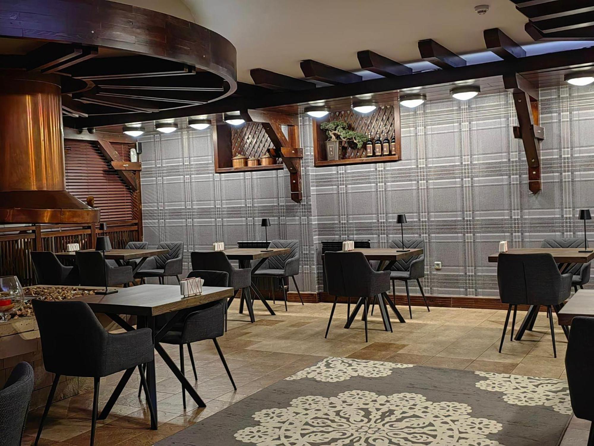 Hotel Famil - Adults Only Bansko Bagian luar foto